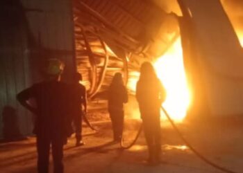 Fire Destroys Multimillion Naira Foam Factory In Oyo