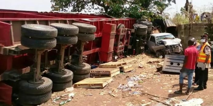 JUST-IN: 7 Die, 11 Injured Niger Truck Accident 1 accident in Niger state 696x348 1