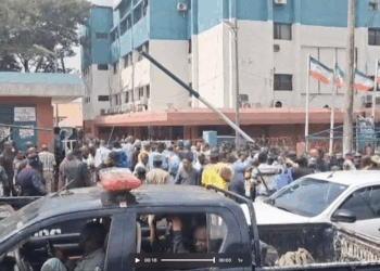 JUST-IN: FCTA Shuts PDP National Headquarters Over Ground Rent