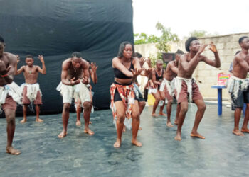 Artvocates Take Plastic Pollution Sensitization ‘Maale’ To Gishiri Community