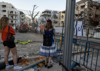 China Tells Citizens To Flee Iran, Israel Amid Rising Conflict