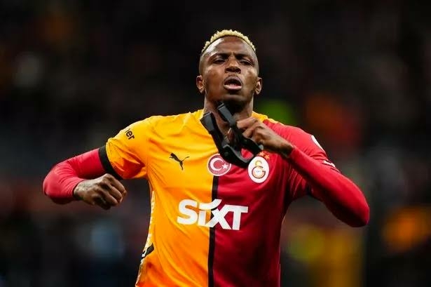 Real Madrid Enter Race To Sign Osimhen 1 GsTr9e2WIAAxULr