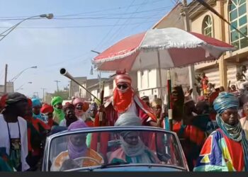 Emir Sanusi II Holds ‘Modified Durbar’ Amid Police Ban