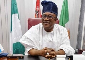 Senator Smart Adeyemi Loses Mother