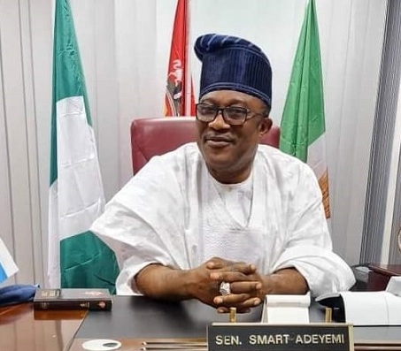 Senator Smart Adeyemi Loses Mother 1 Smart Adeyemi
