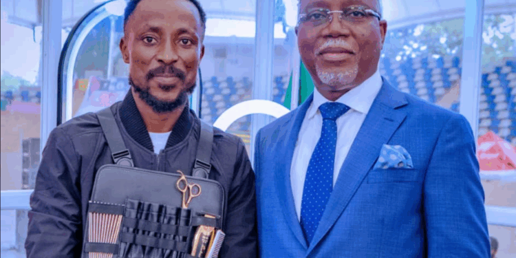 L-R: Joshua Aiyeniro, popularly known as T-Jos with Governor of Ondo State, Lucky Aiyedatiwa