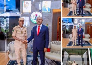 PICTORIAL: Abia Gov, Industrialist Honour Immigration Officer Who Rejected ₦15m Bribe