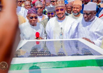 Projects: I’m Proud Of Gov Lawal’s Achievements, Says Ex-President Obasanjo