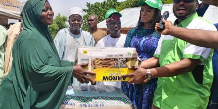 Kwara Begins Distribution Of Inputs To Farmers