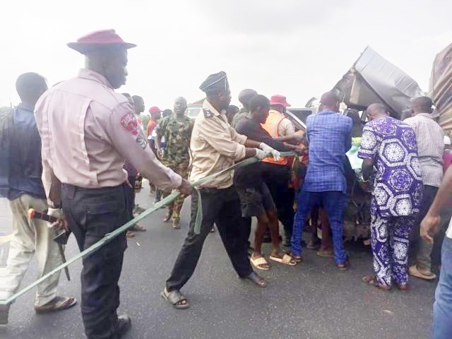 10 Die In Ibadan-Lagos Road Accident 1 WhatsApp Image 2025 06 24 at 10.09.30 AM