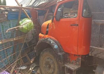 PICTORIAL: 1 Killed, Others Injured As Truck Rams Into Taraba Market