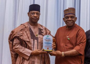 Akutah Receives NUJ Award For Excellence, Pledges Legal Reform