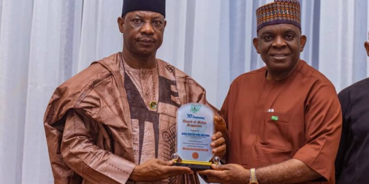 Akutah Receives NUJ Award For Excellence