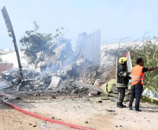 5 Die In AU Helicopter Crash 1 A helicopter deployed by an African Union peacekeeping mission has crashed