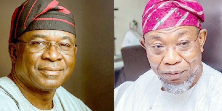 Akume (l), Aregbesola