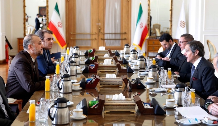 Iran Accuses UK, France, Germany Of Violating 2015 Nuclear Deal 1 Iran Set For Nuclear Talks With European Powers Following Renewed Sanctions Threat