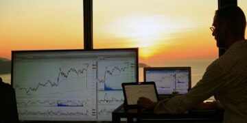 Evaluating Regulation Compliance And Fees Among Top Nigerian Stockbrokers