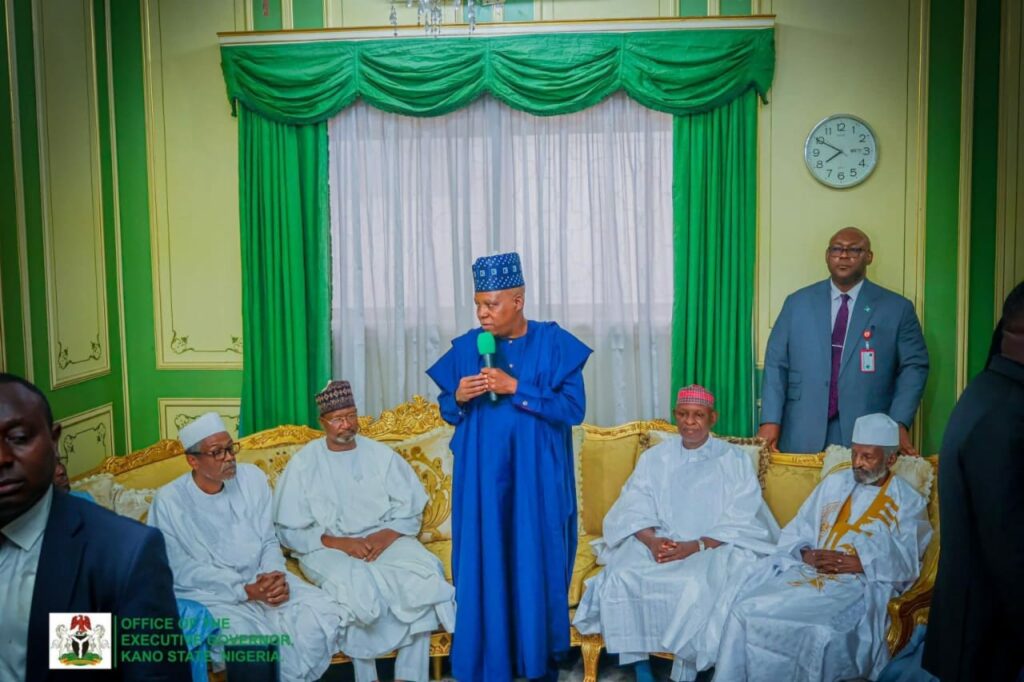 Shettima Visits Kano To Condole With Dantata's Family