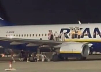 18 Injured As False Fire Alarm Triggers Flight Evacuation In Majorca
