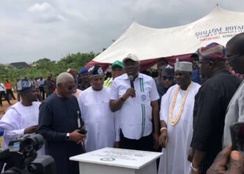 FHA Commissions 100 Housing Units In Oyo