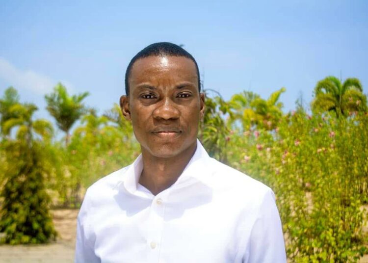 Dr Dare Ladejobi