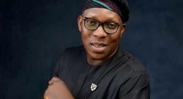 Osun Senator Fadeyi Quits PDP Over Party Crisis 1 representative of Osun Central Senatorial District in the National Assembly Senator Oluwole Fadeyi