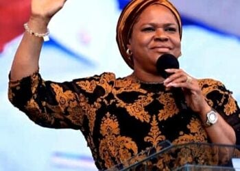 Synagogue Church Holds Special Service Today