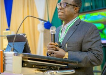 FCC Chair Urges Reform In Paper On State Of The Nation