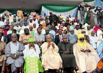Gov Sani Distributes 400 Trucks Of Fertilizer To 100,000 Kaduna Farmers