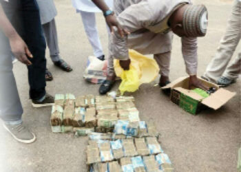 By-elections: INEC Officials, Politicians Caught With Huge Cash In Kaduna, Ogun
