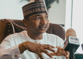 ‘Resign, Join Private Sector If You Want Higher Salaries’, Activist Tells Political Office-holders