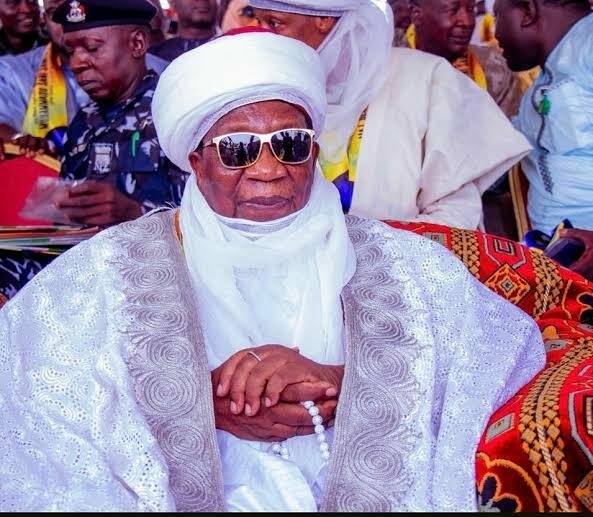 VP Shettima Kebbi Gov Others Bid Late Zuru Emir Farewell