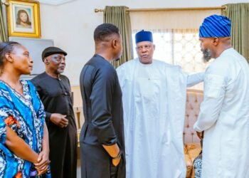PICTORIAL: Shettima Leads Federal Govt’s Delegation To Condole Ogbeh’s Family