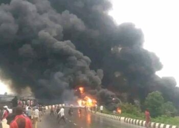 4 Hospitalised As 2 Tankers Collide In Kaduna