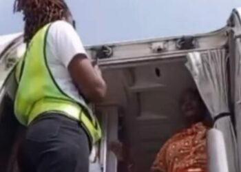 Eyewitness Narrates What Transpired Between Ibom Air Passenger Comfort Emmanson, Cabin Crew