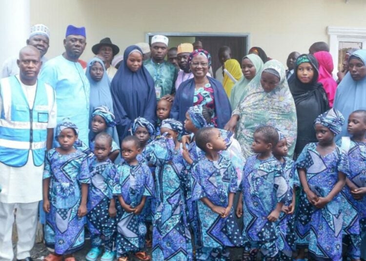 Adawama Gov’t Reunites 14 Trafficked Children With Parents