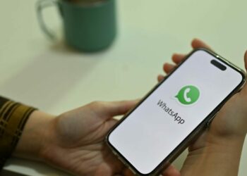 WhatsApp Shuts Down Accounts Linked To Scammers, Introduces New Safety Tools