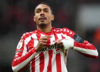 Sunderland Score 2 Late Goals To Beat Brentford