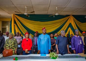 Governor Makinde Visits LAUTECH Teaching Hospital, Pledges Better Welfare For Workers