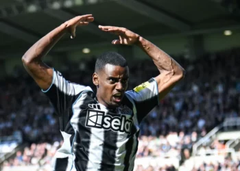 Liverpool Agree British Record £125m Fee For Isak