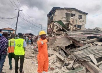 BREAKING: Panic As 2-storey Building Collapses In Lagos