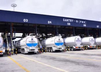 Dangote’s CNG-powered Trucks Make First Fuel Deliveries To Lagos Stations