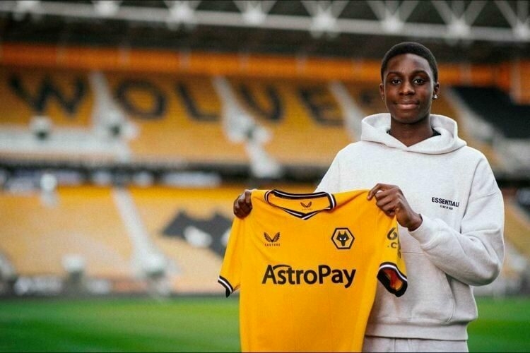 Nigerian Youngster Signs First Professional Contract At Wolves 1 Elvis Elendu11 1