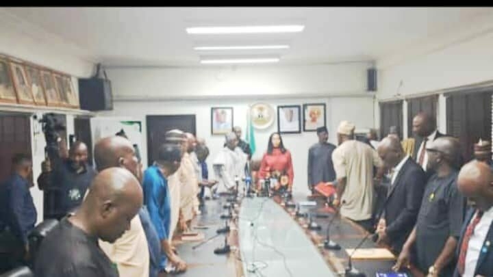 JUST-IN: Federal Government, NUPENG, Dangote Begin Crucial Talks Over Oil Workers Strike 1 Oil Workers Strike