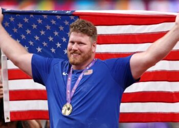 Crouser Wins 3rd Successive World Shot Put Title