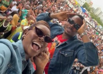 Influencers Enioluwa, Tomike Cheer On Hilda Baci At World Record Jollof Attempt