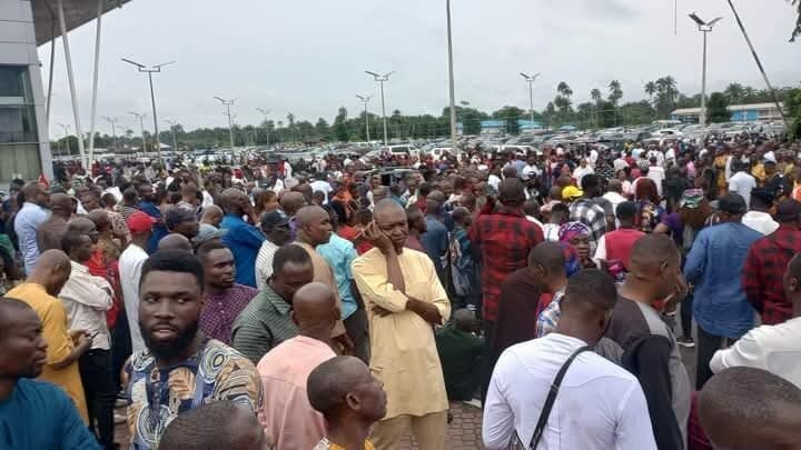 PICTORIAL: Supporters Storm Port Harcourt Airport To Receive Fubara 1 WhatsApp Image 2025 09 19 at 12.00.16 PM