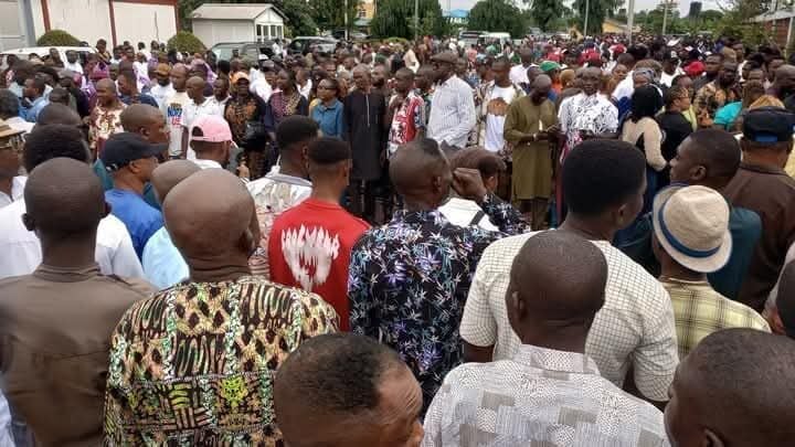 Supporters Storm Port Harcourt Airport To Receive Fubara
