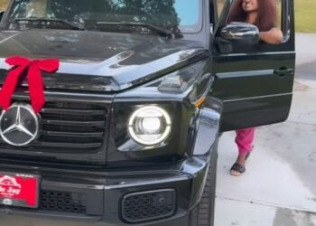 Davido Gifts Wife Chioma 2025 Mercedes-Benz G-Wagon