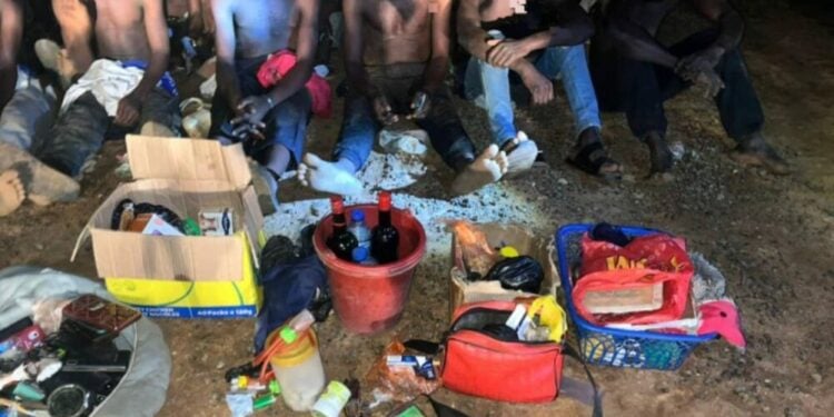 Troops Arrest Suspected Drug Peddlers